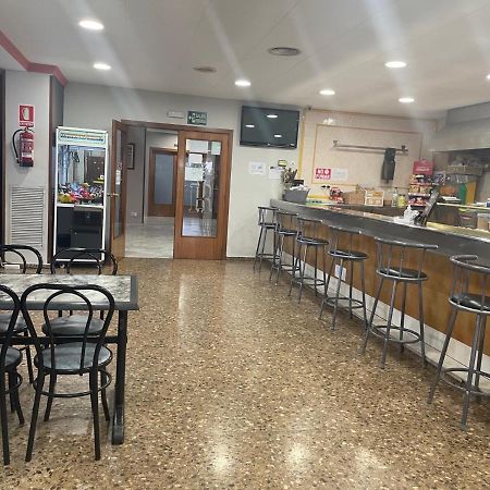 Hotel Reina Isabel Lleida Kültér fotó