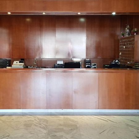 Hotel Reina Isabel Lleida Kültér fotó
