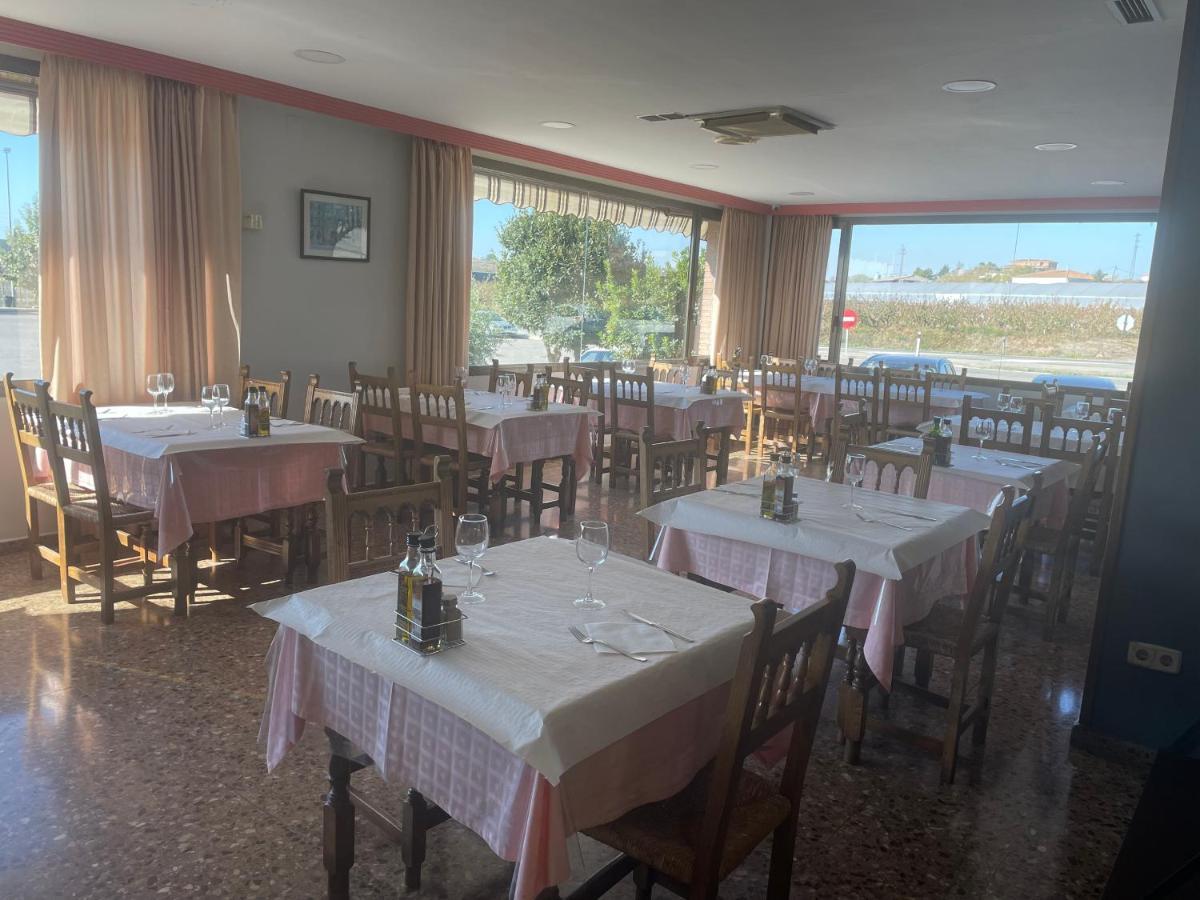 Hotel Reina Isabel Lleida Kültér fotó